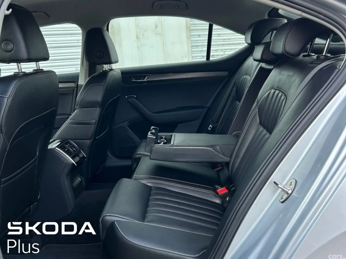 Skoda Superb Saloon, Diesel, 2022, Grey