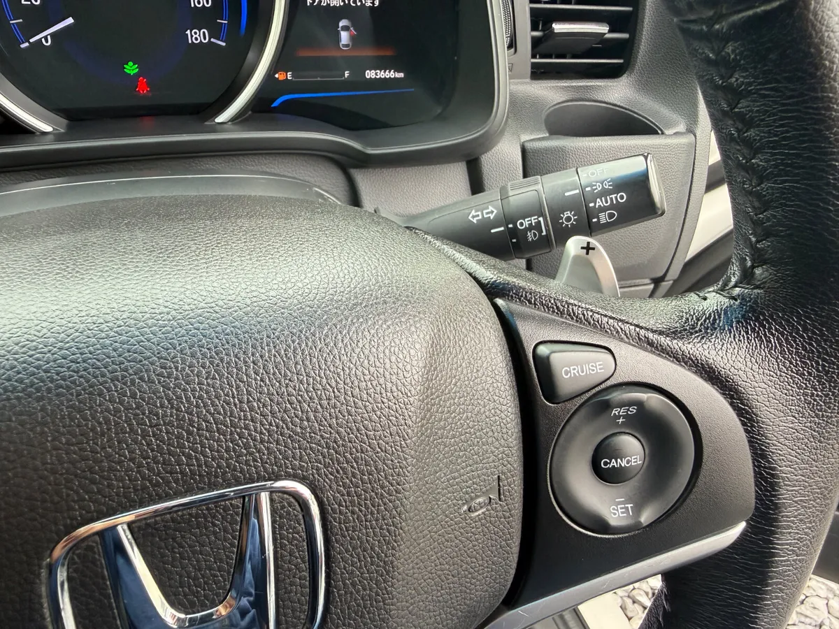 Honda Fit Hatchback, Petrol Hybrid, 2016, White