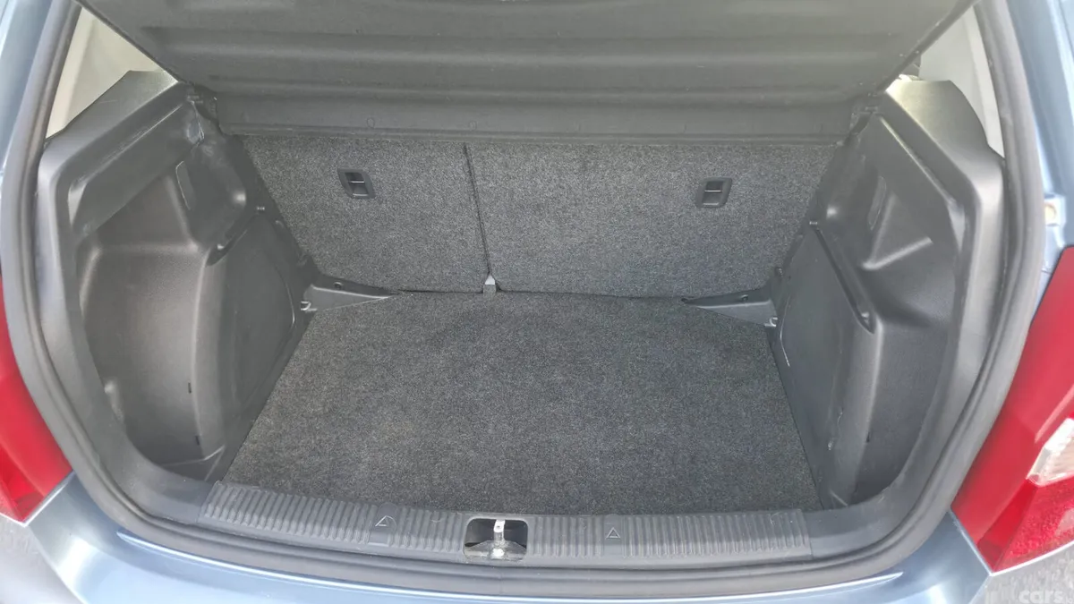 Skoda Fabia Hatchback, Petrol, 2012, Grey