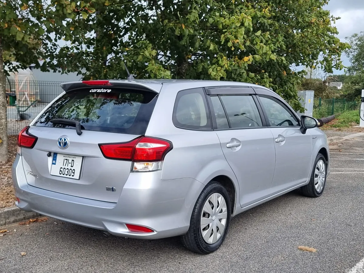 Toyota Corolla Estate, Petrol Hybrid, 2017, Silver