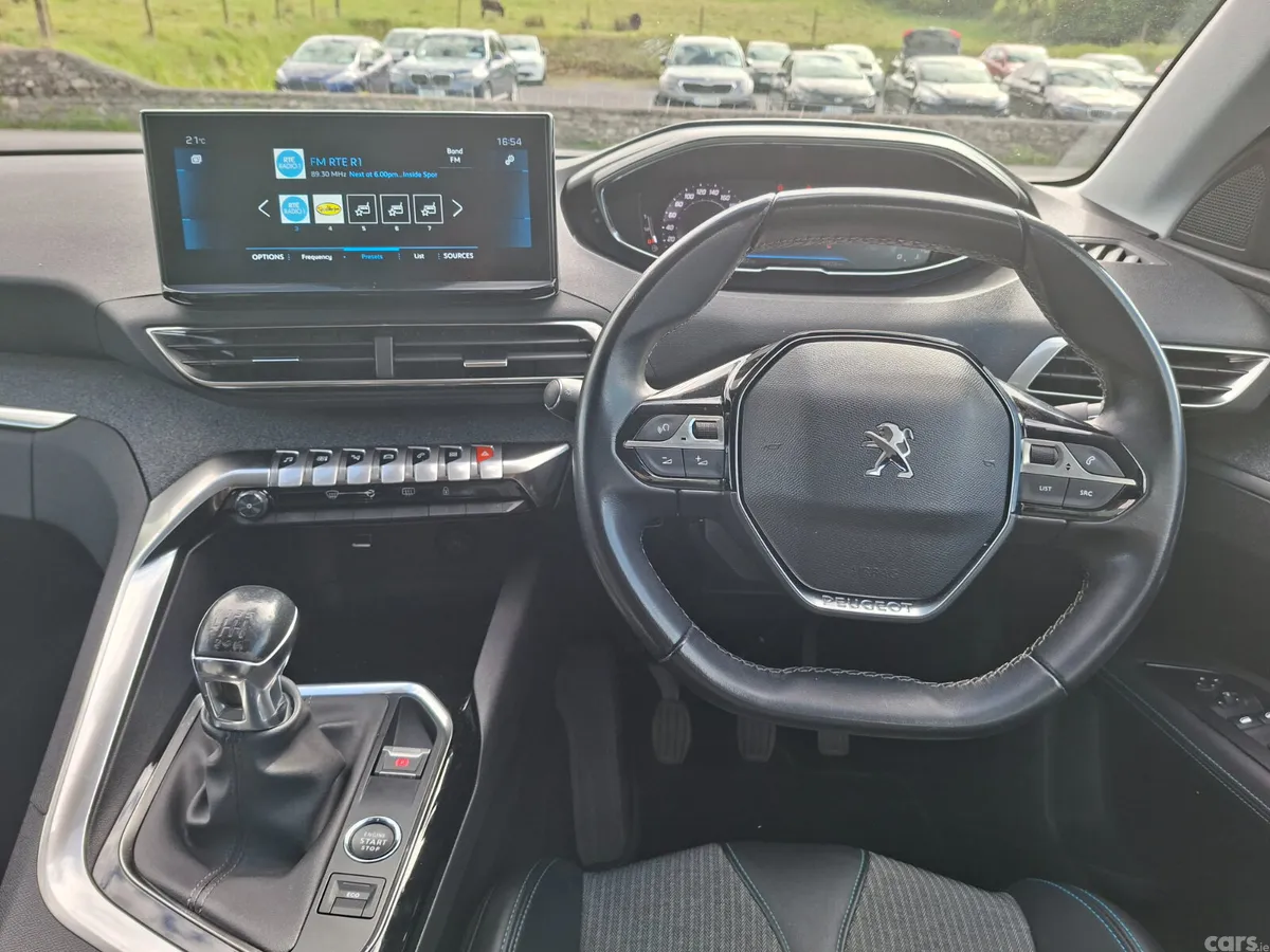Peugeot 3008 MPV, Diesel, 2022, Grey