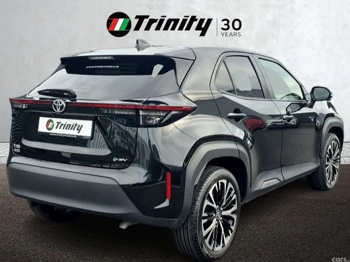 Toyota Yaris Cross SUV, Petrol Hybrid, 2024, Black