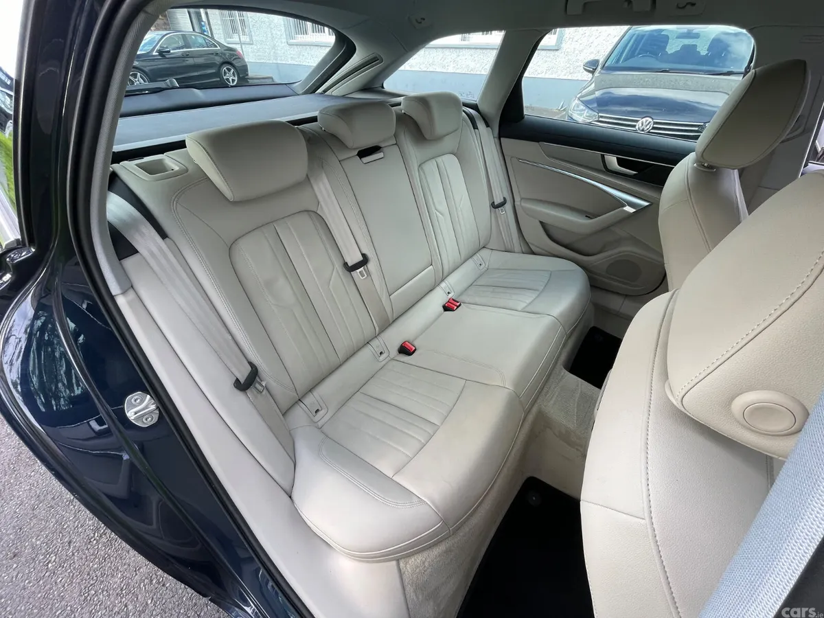 Audi A6 Estate, Diesel, 2022, Blue