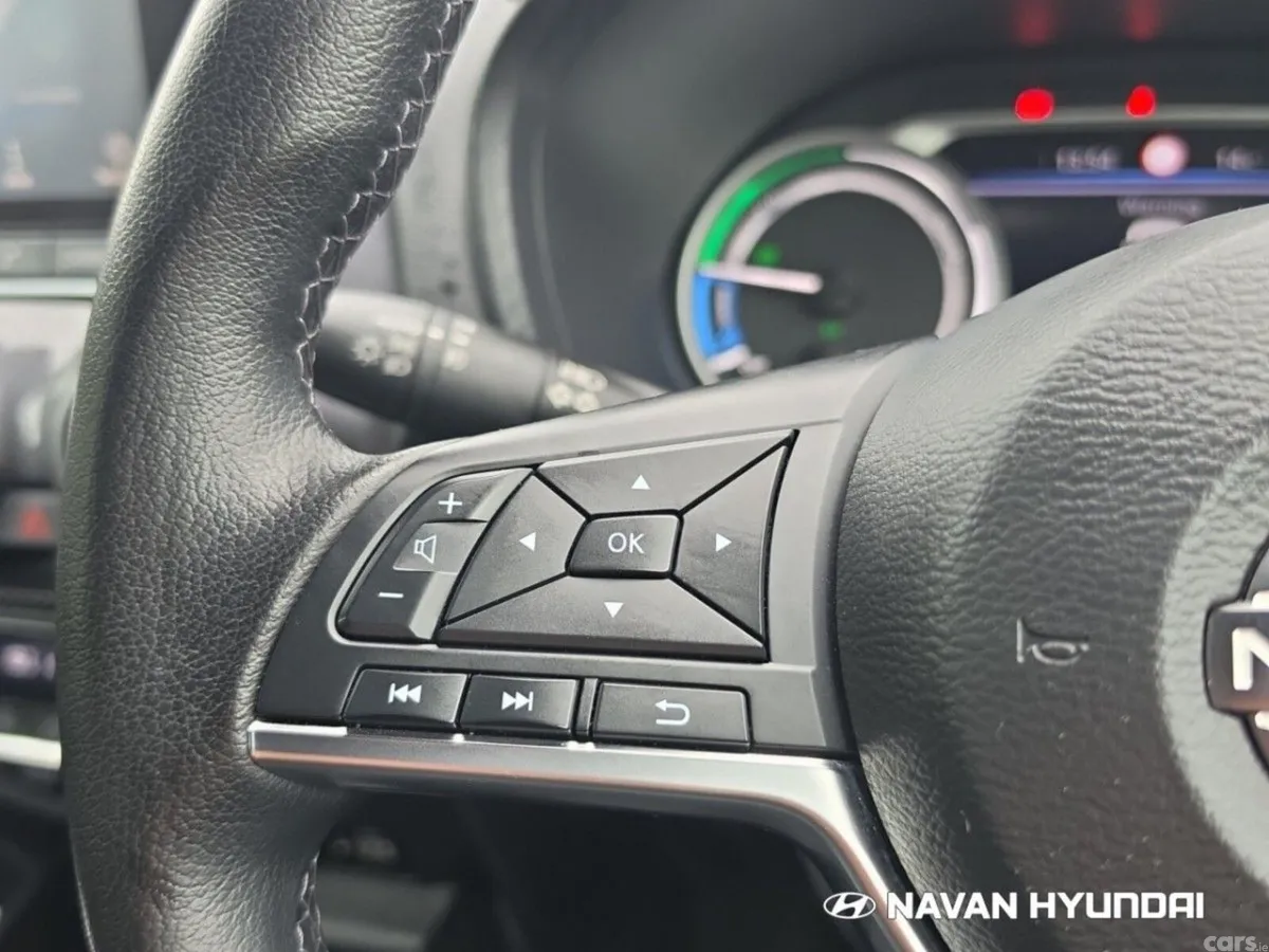 Nissan Juke SUV, Petrol Hybrid, 2024, Grey