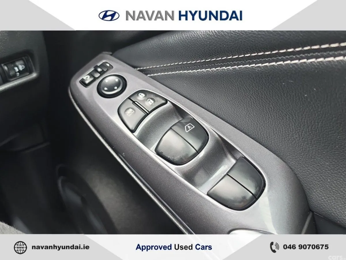 Nissan Juke SUV, Petrol Hybrid, 2024, Grey