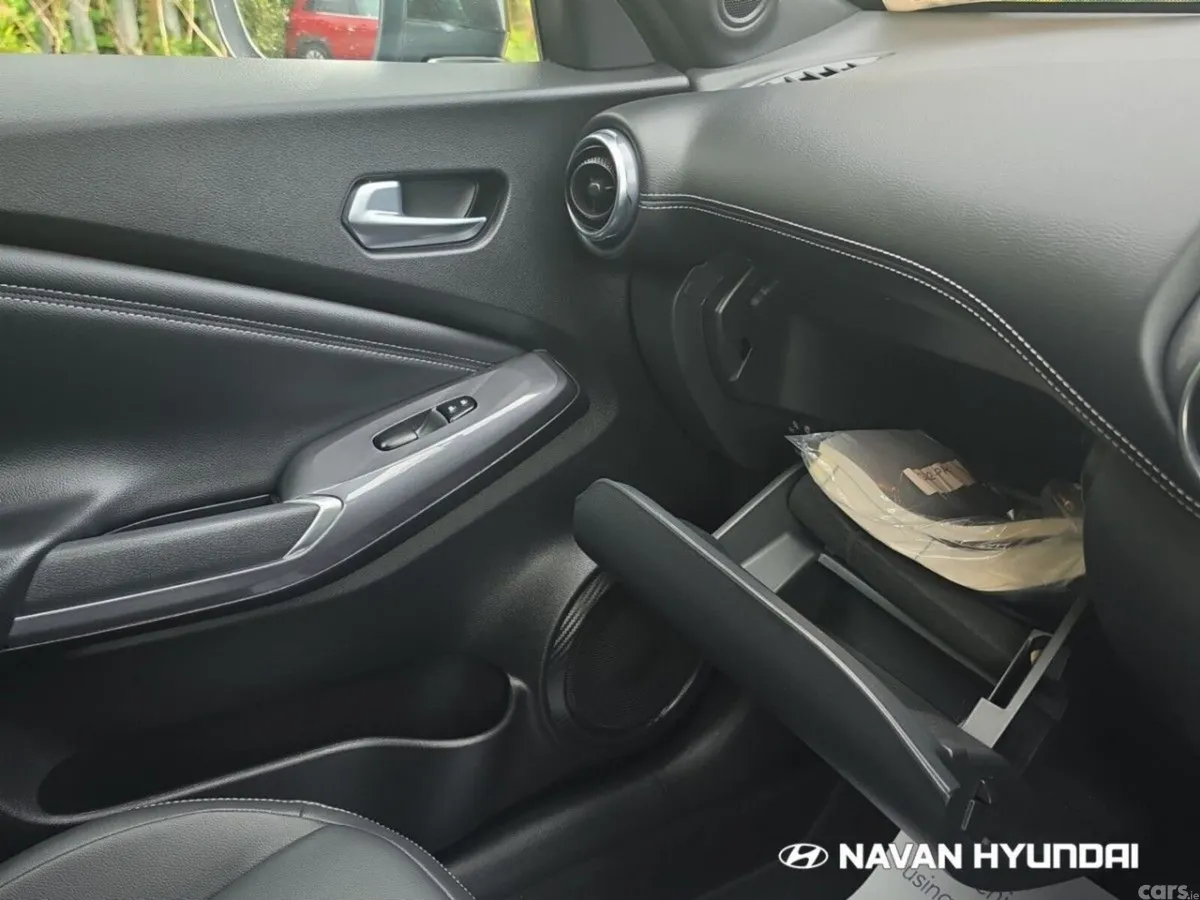 Nissan Juke SUV, Petrol, 2024, Blue