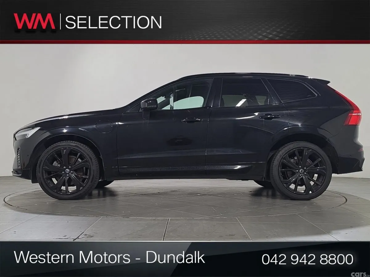 Volvo XC60 SUV, Petrol Plug-in Hybrid, 2024, Black