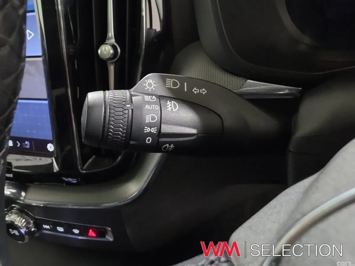 Volvo XC60 SUV, Petrol Plug-in Hybrid, 2024, Black