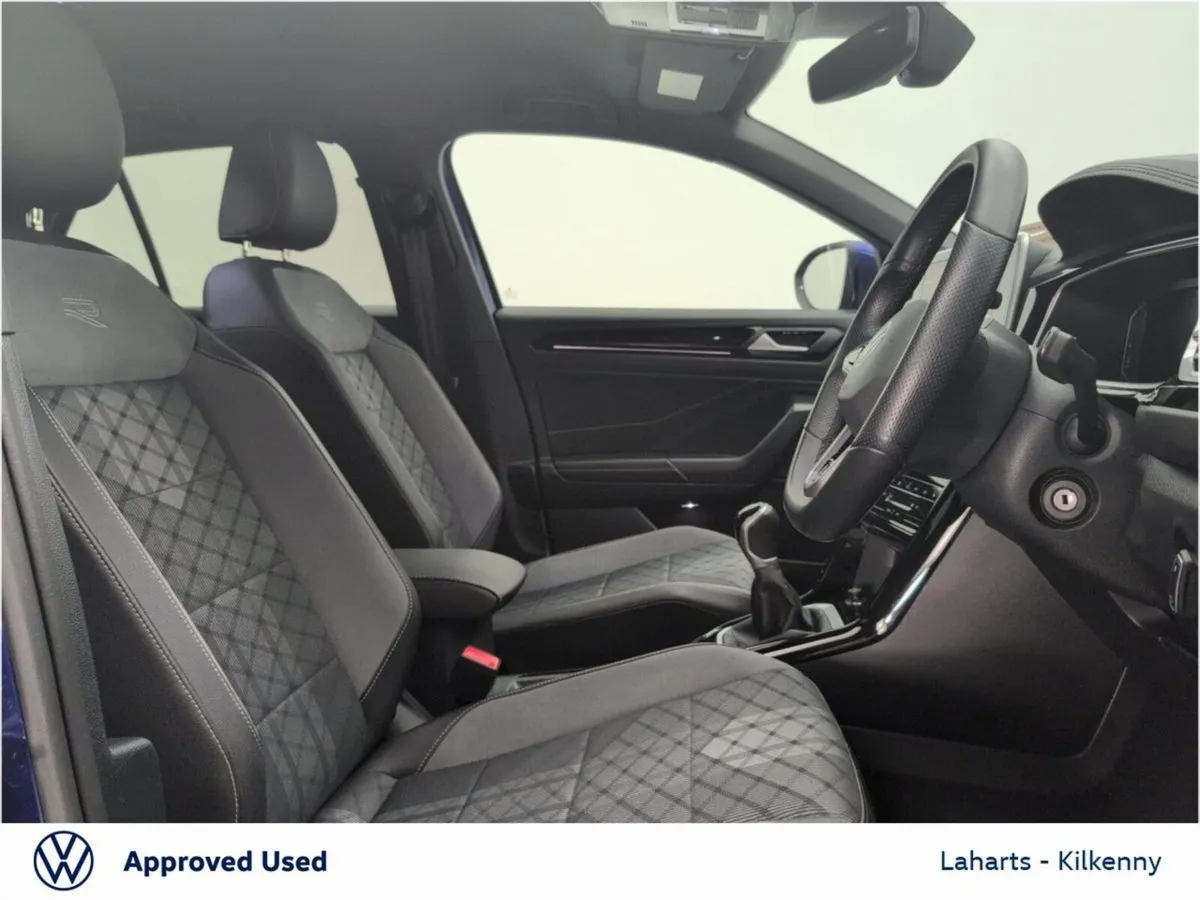 Volkswagen T-Roc SUV, Petrol, 2023, Blue