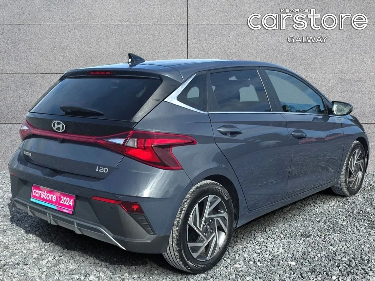 Hyundai i20 Hatchback, Petrol, 2024, Grey