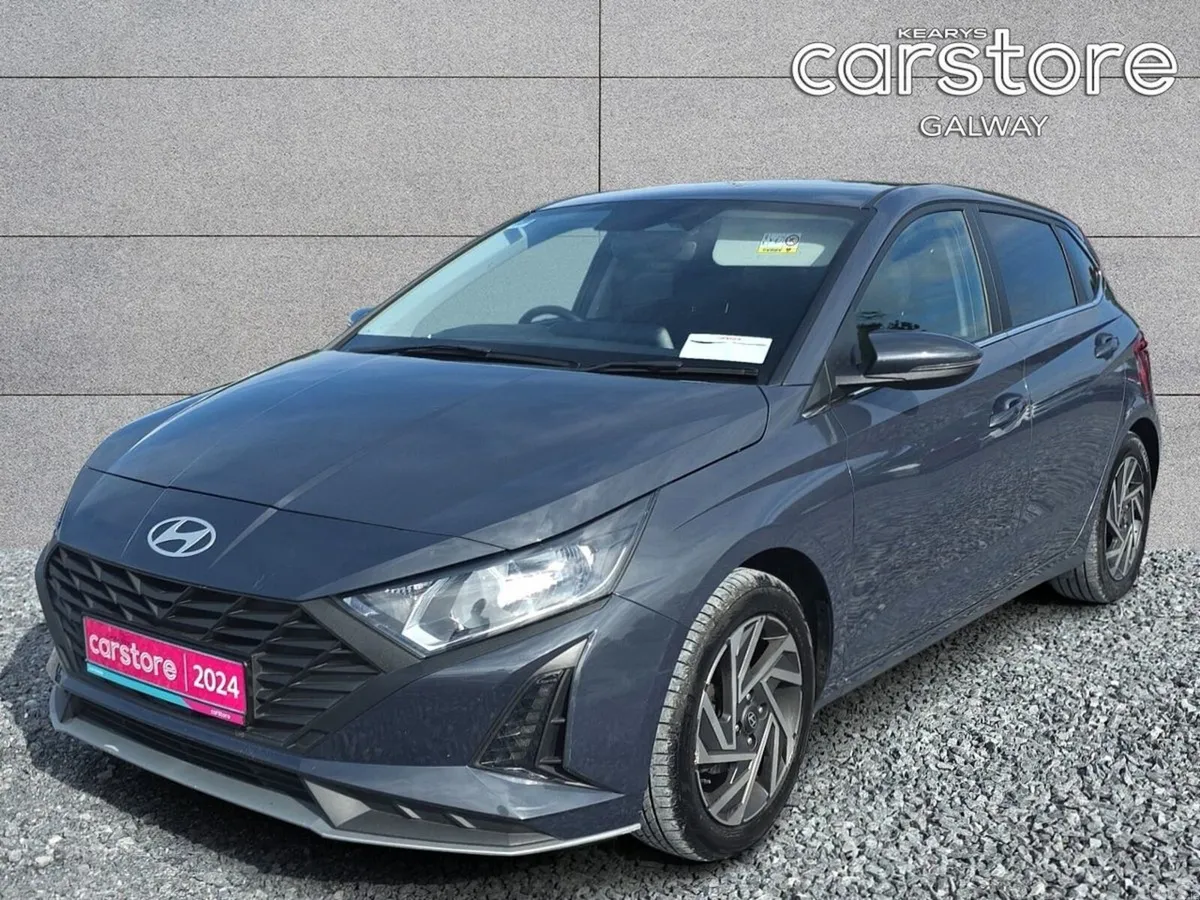 Hyundai i20 Hatchback, Petrol, 2024, Grey