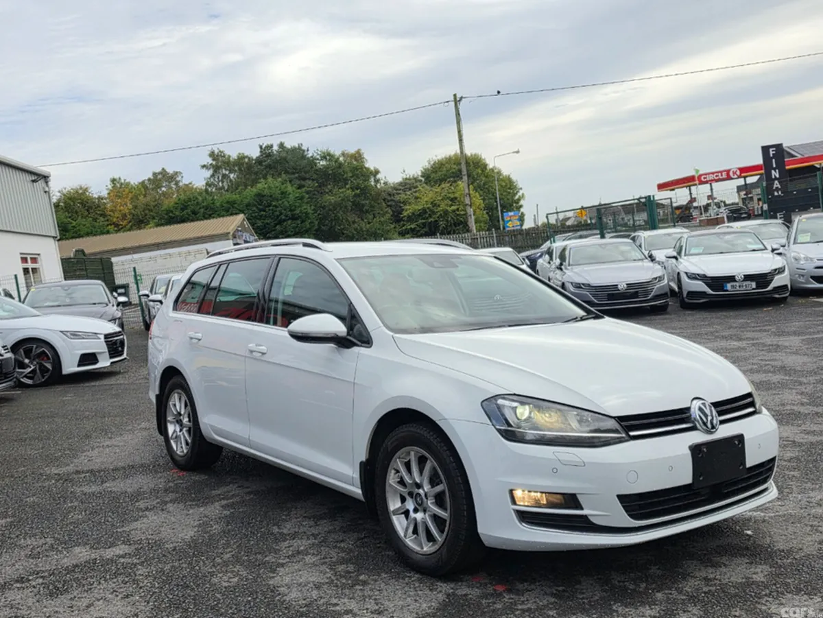 Volkswagen Golf Estate, Petrol, 2015, White