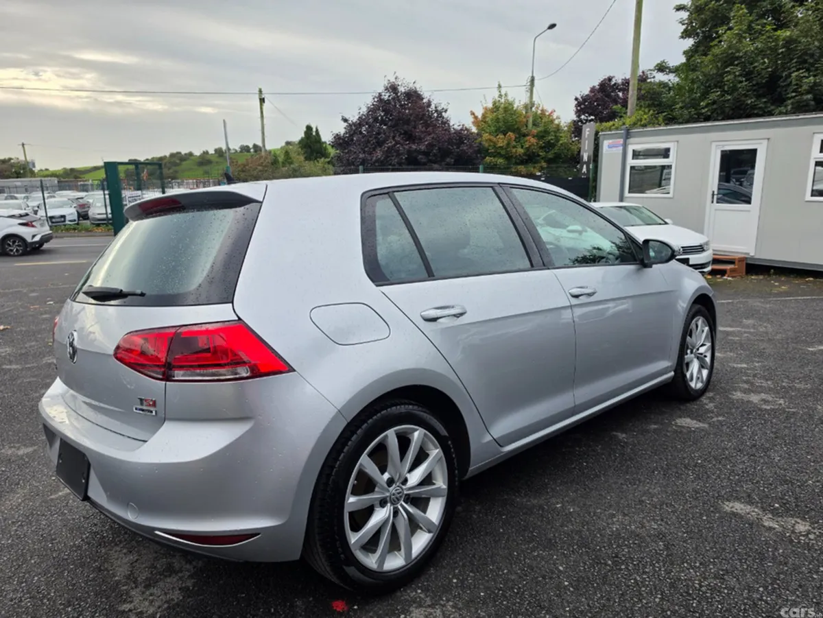 Volkswagen Golf Hatchback, Petrol, 2016, Silver