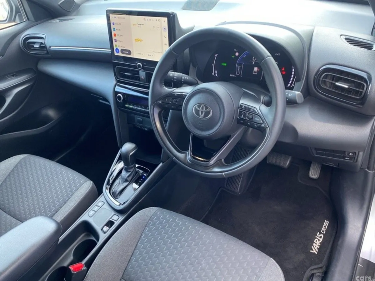 Toyota Yaris Cross SUV, Petrol Hybrid, 2026, Grey