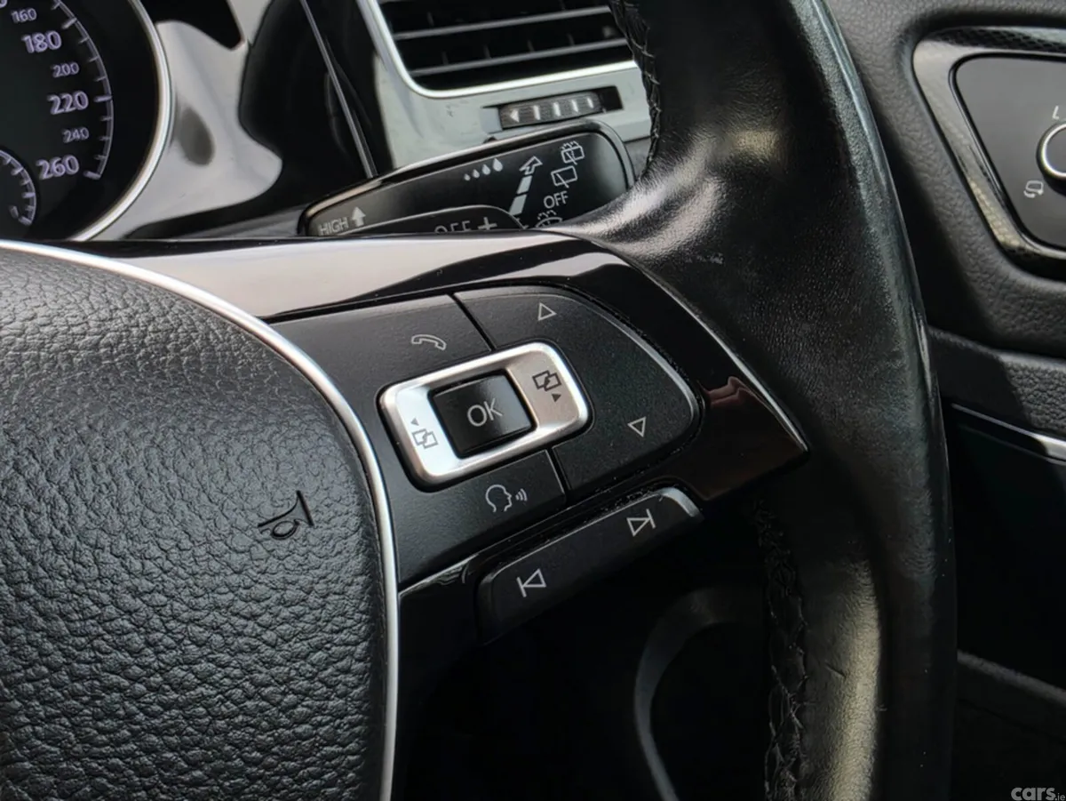 Volkswagen Golf Hatchback, Petrol, 2016, Silver