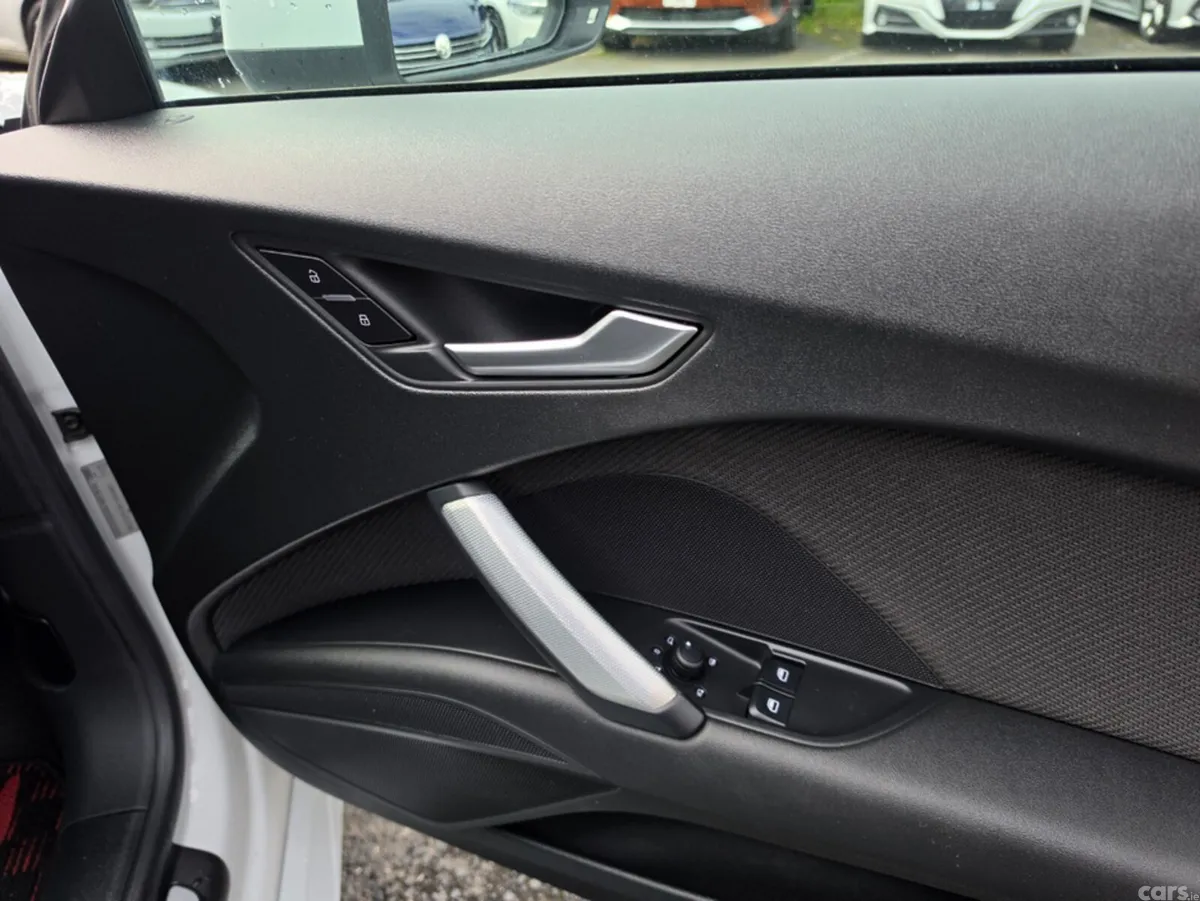 Audi TT Coupe, Petrol, 2016, White
