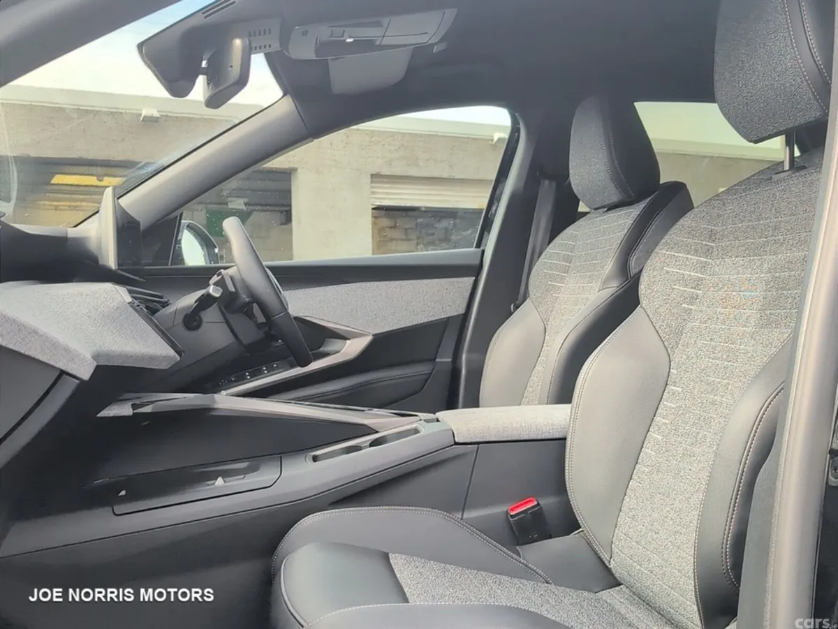 Peugeot 3008 SUV, Petrol Hybrid, 2026, Black
