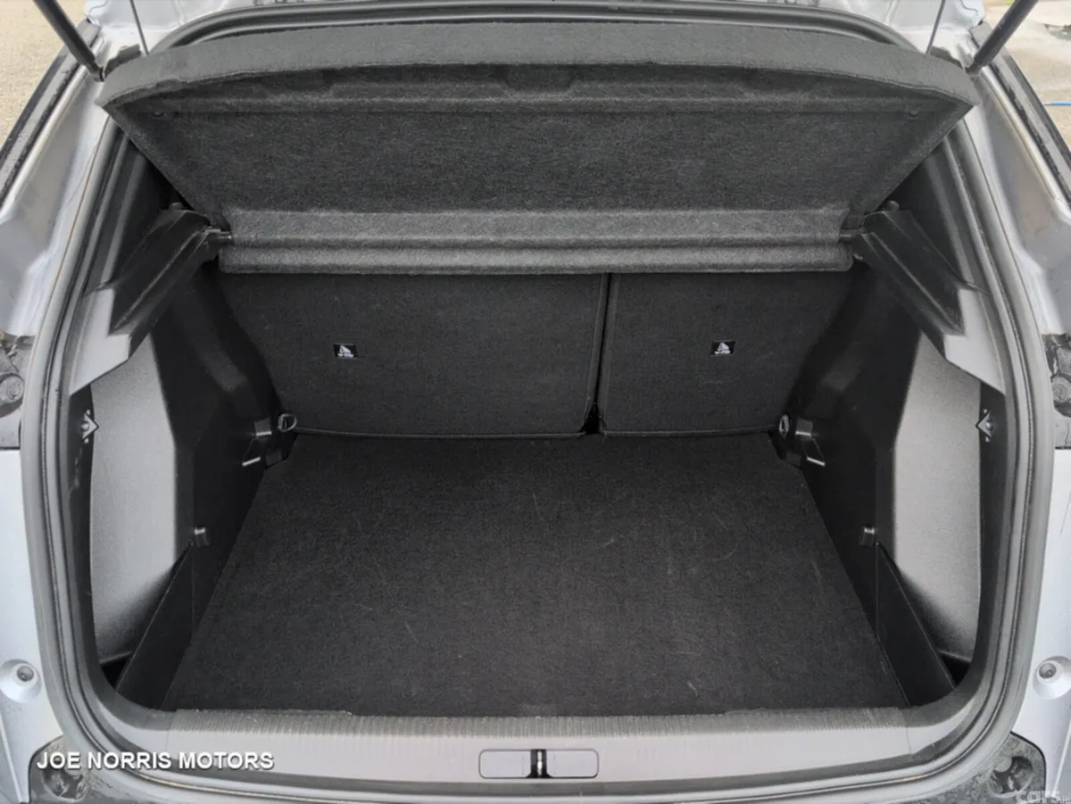 Peugeot 2008 SUV, Petrol Hybrid, 2026, Grey
