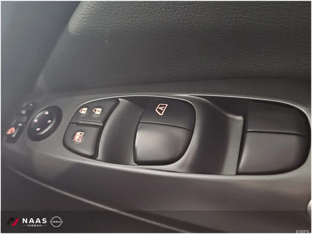 Nissan Juke MPV, Petrol Hybrid, 2026, Red