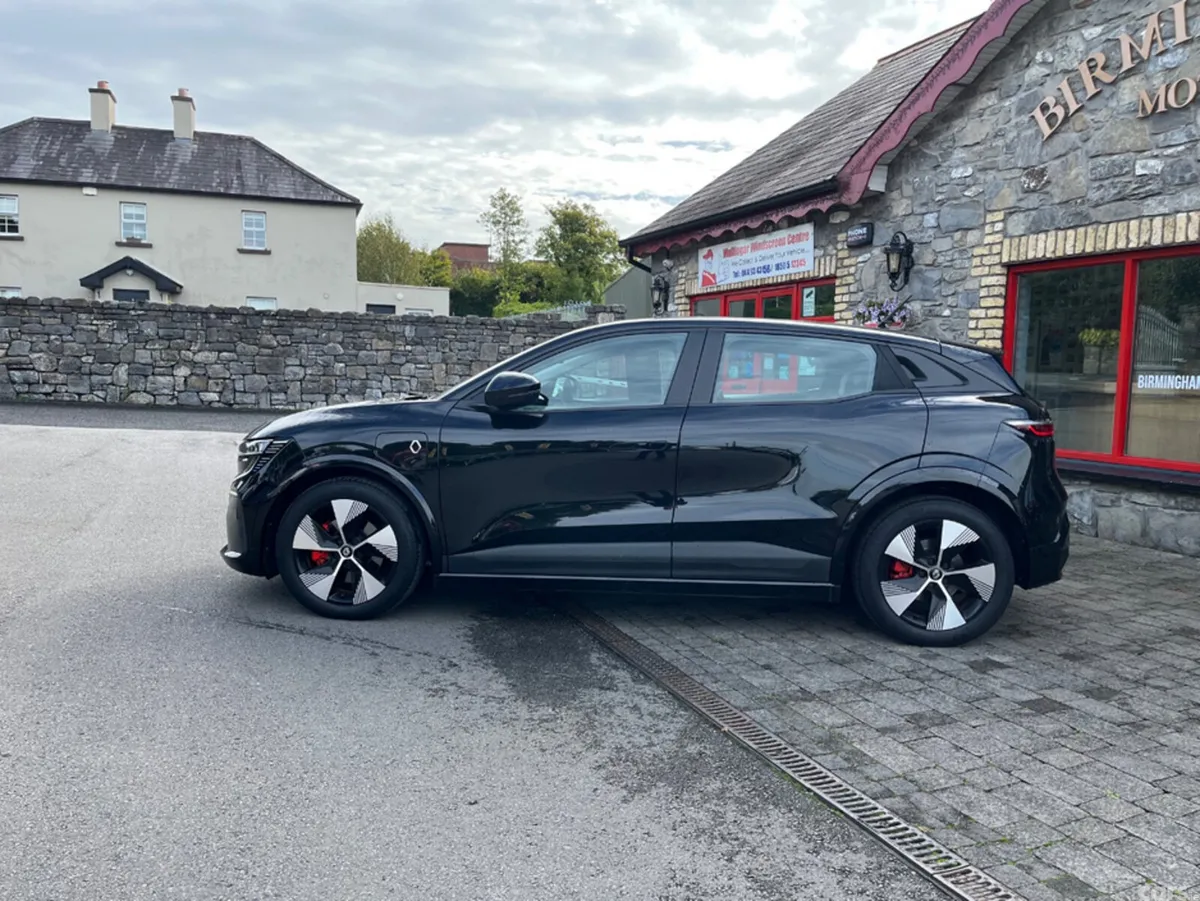 Renault Megane E-Tech Hatchback, Electric, 2023, Black