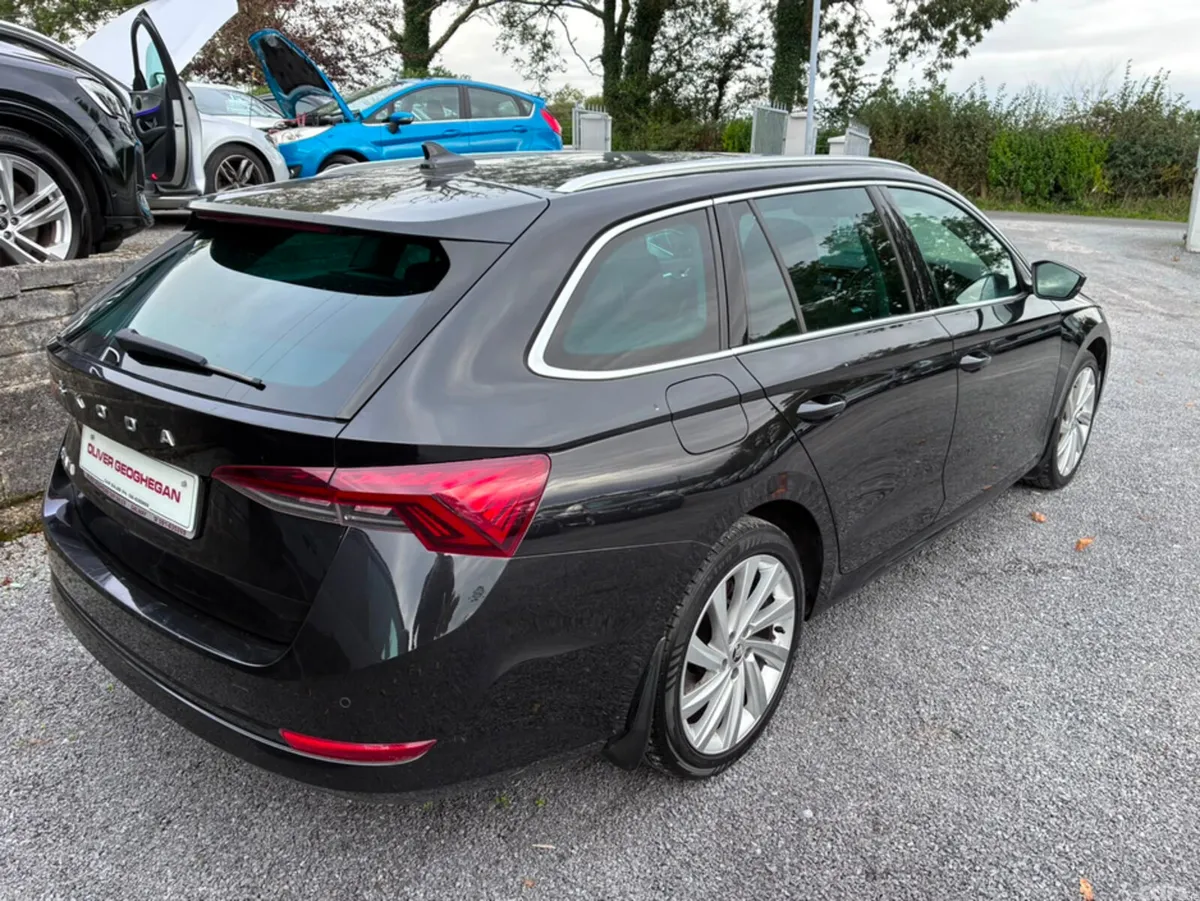 Skoda Octavia Estate, Diesel, 2023, Black