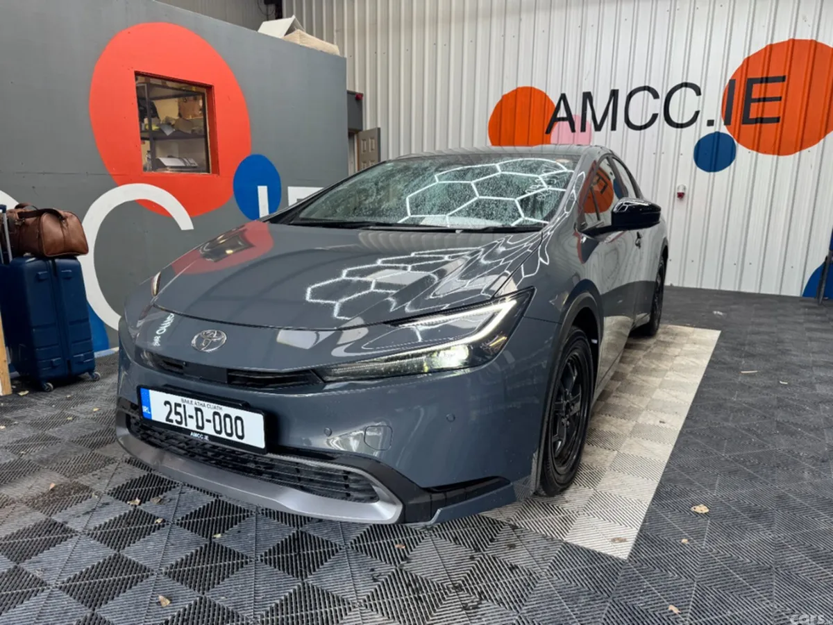 Toyota Prius Saloon, Petrol Hybrid, 2025, Grey