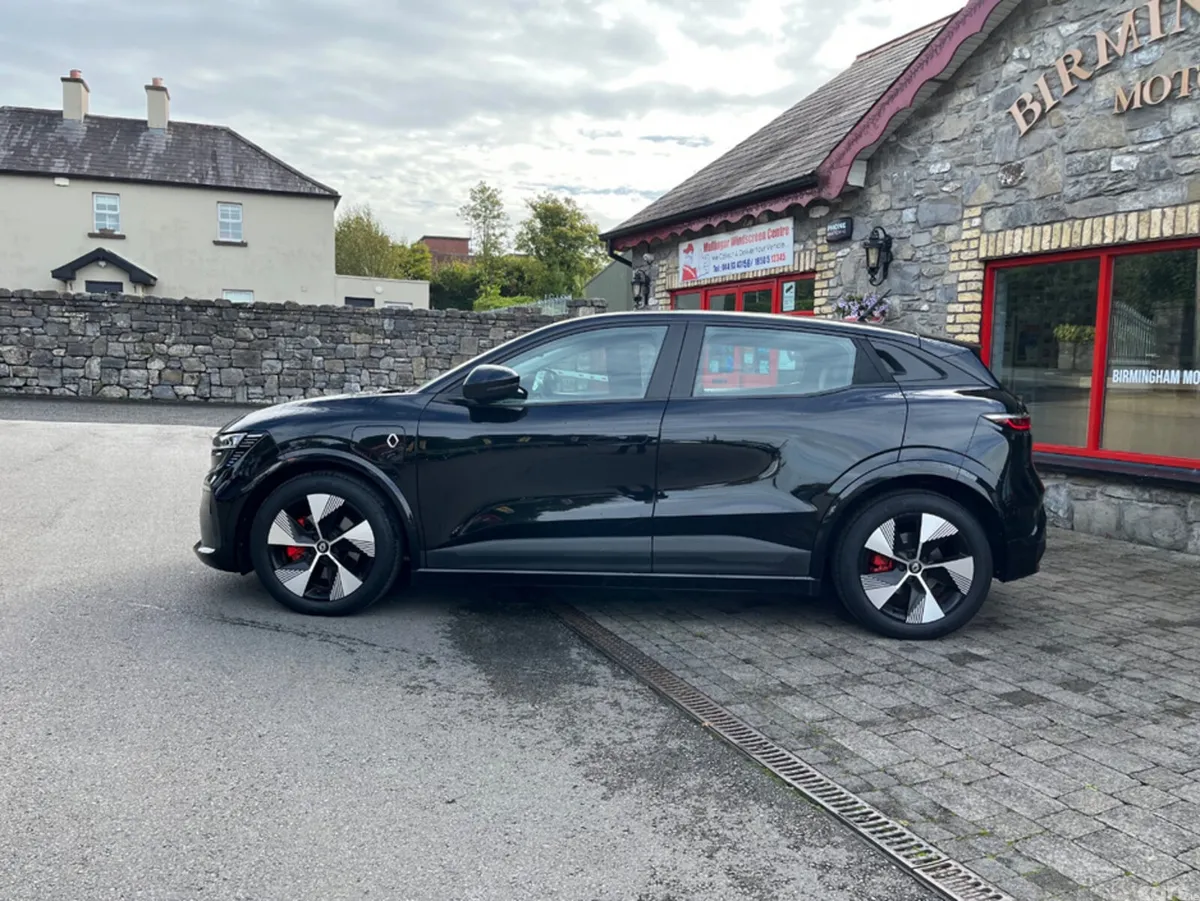Renault Megane E-Tech Hatchback, Electric, 2023, Black
