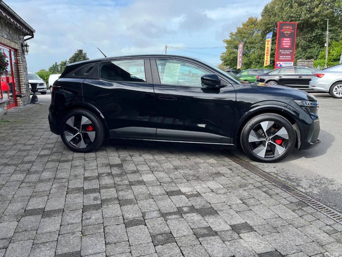 Renault Megane E-Tech Hatchback, Electric, 2023, Black