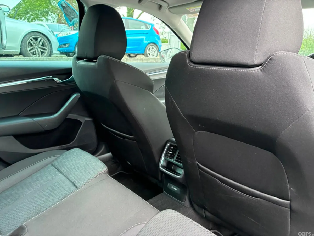 Skoda Octavia Estate, Diesel, 2023, Black