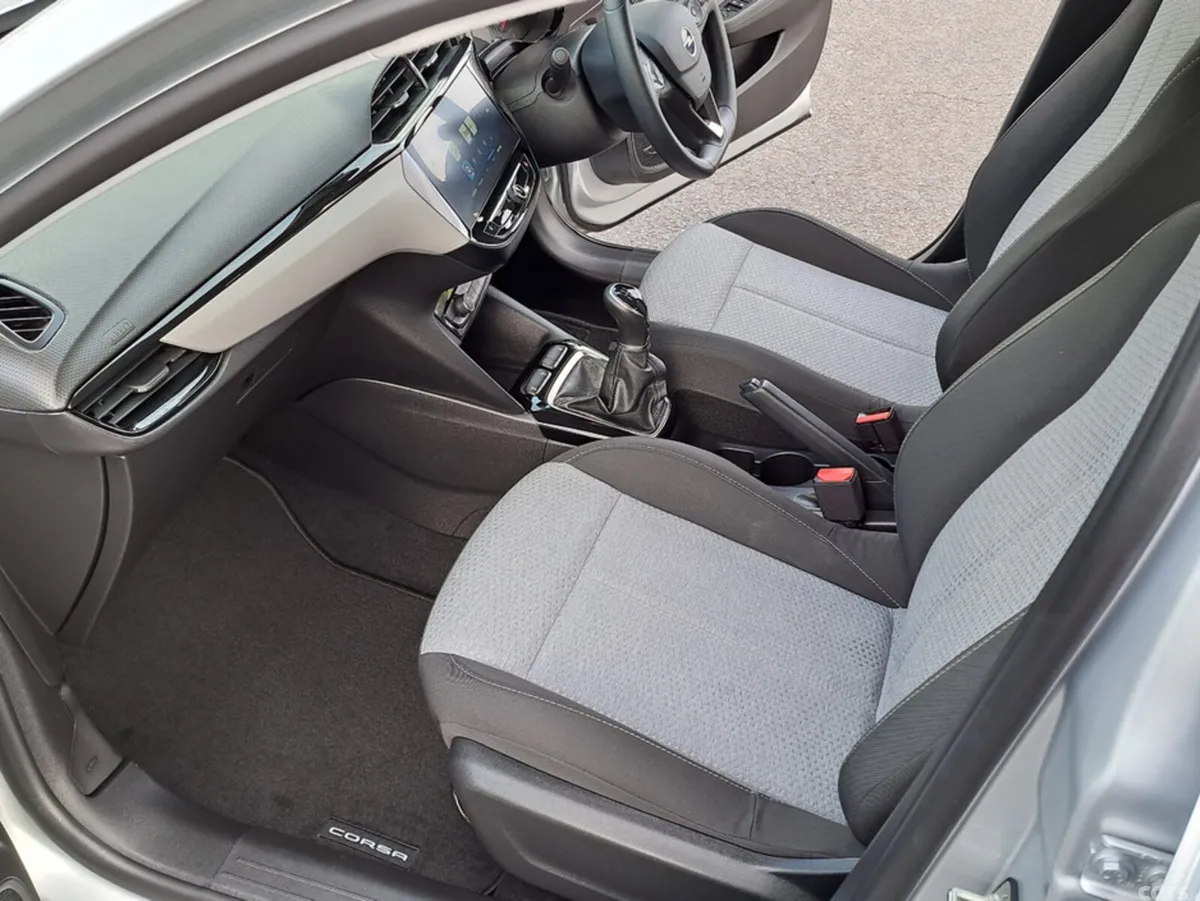 Opel Corsa Hatchback, Petrol, 2025, Silver
