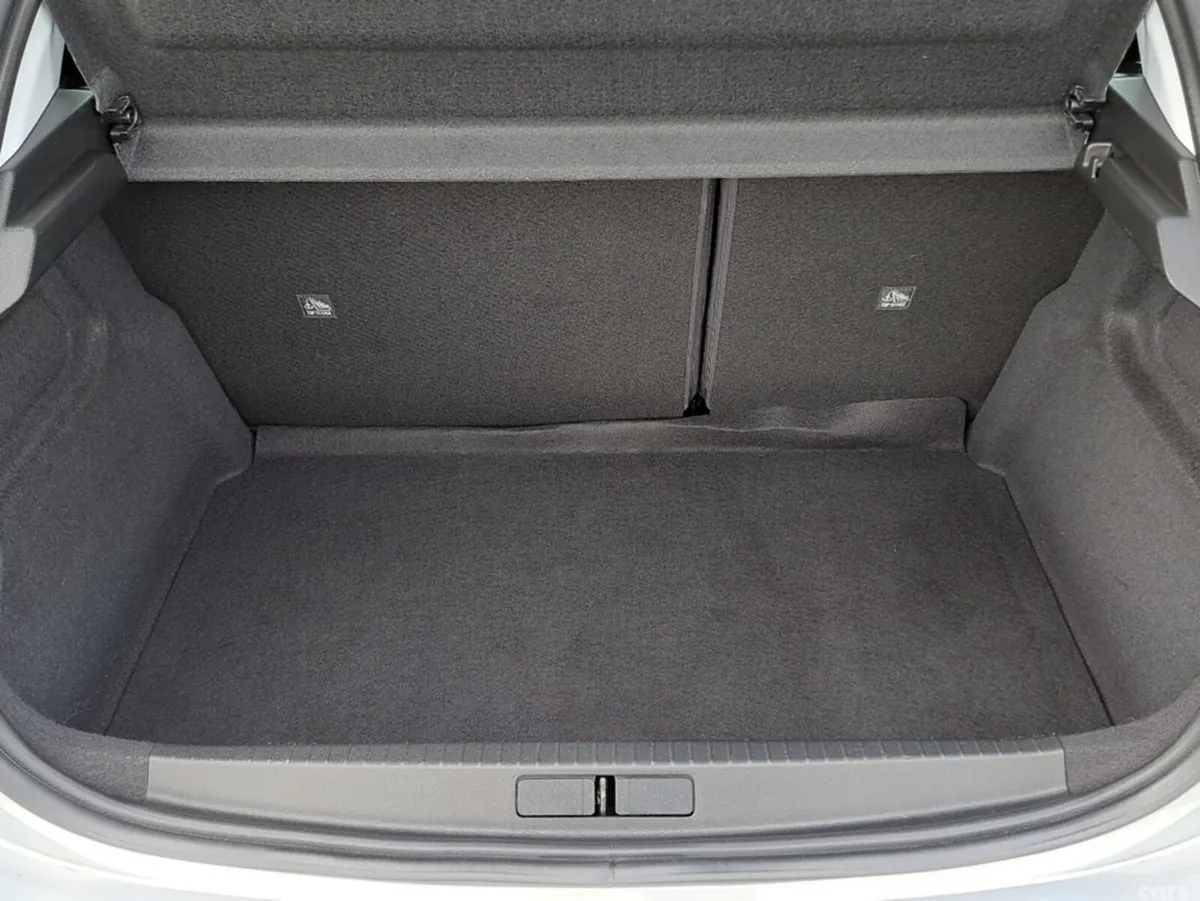 Opel Corsa Hatchback, Petrol, 2025, Silver
