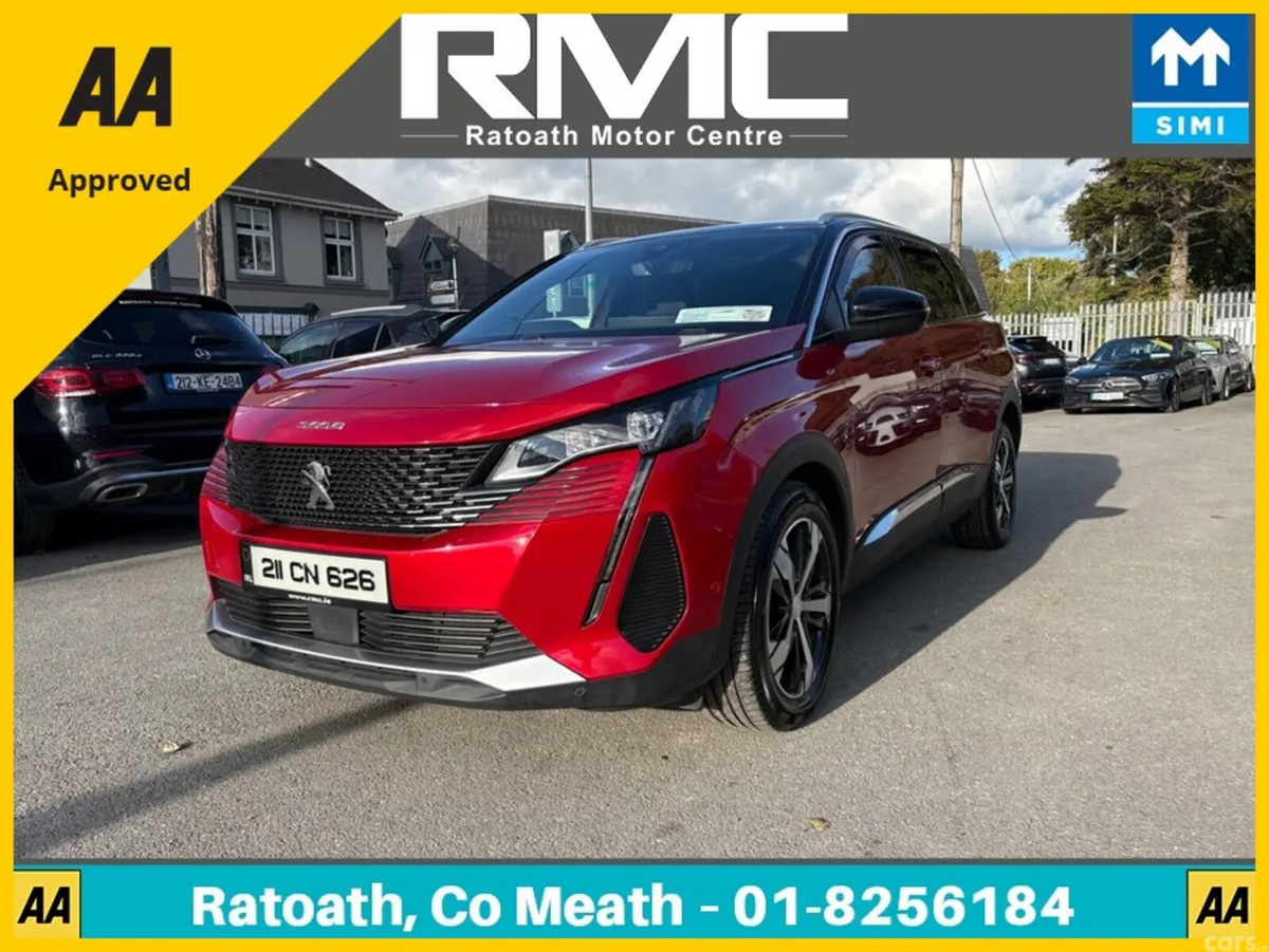 Peugeot 5008 MPV, Diesel, 2021, Red