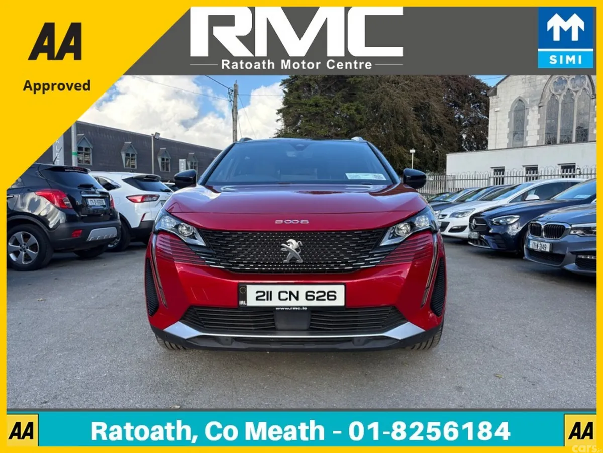 Peugeot 5008 MPV, Diesel, 2021, Red