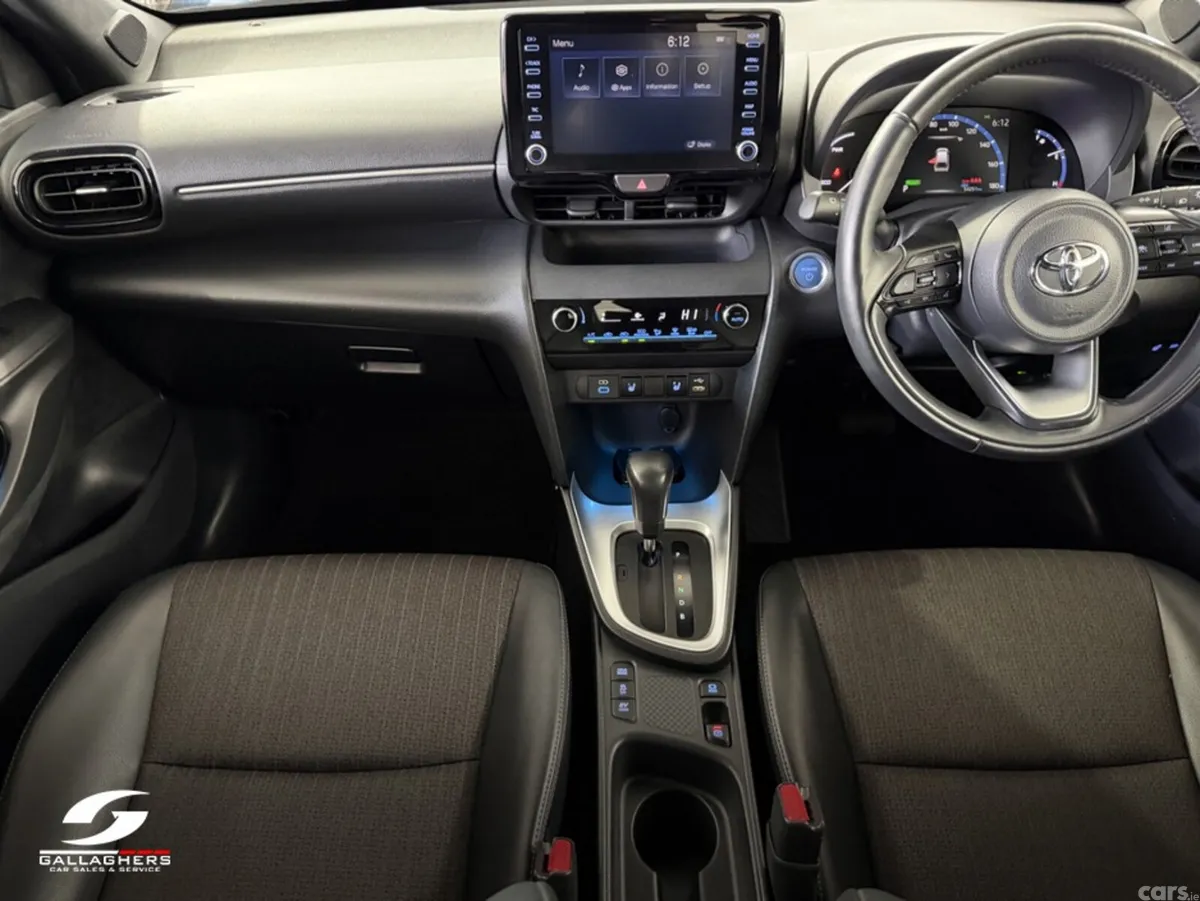 Toyota Yaris Cross SUV, Petrol Hybrid, 2023, Black