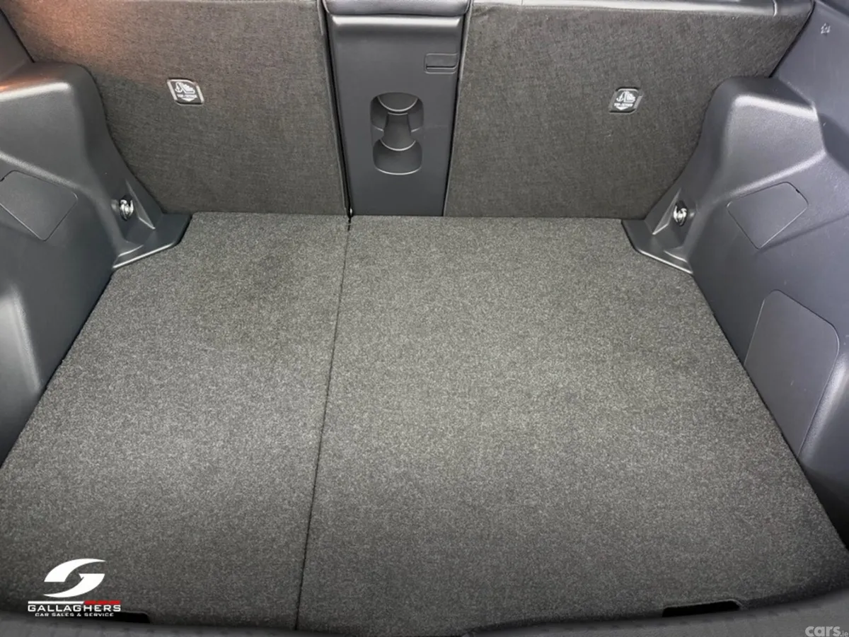 Toyota Yaris Cross SUV, Petrol Hybrid, 2023, Black