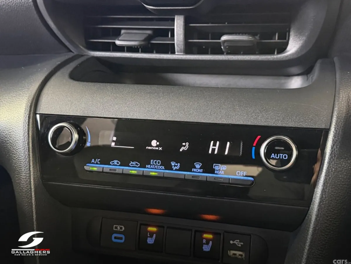 Toyota Yaris Cross SUV, Petrol Hybrid, 2023, Black