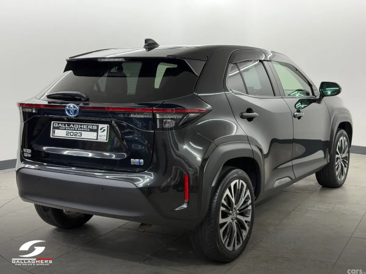 Toyota Yaris Cross SUV, Petrol Hybrid, 2023, Black