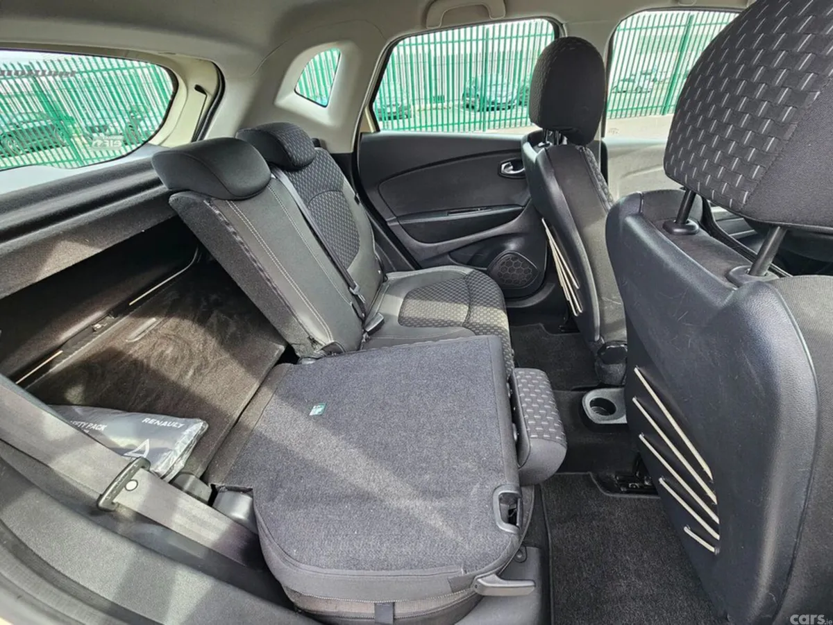 Renault Captur Hatchback, Diesel, 2018, Brown