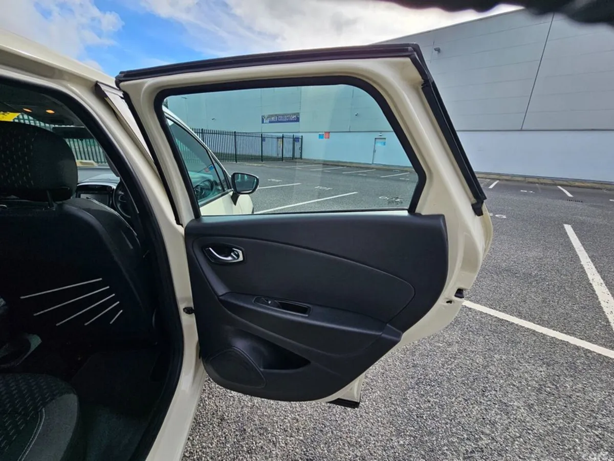 Renault Captur Hatchback, Diesel, 2018, Brown