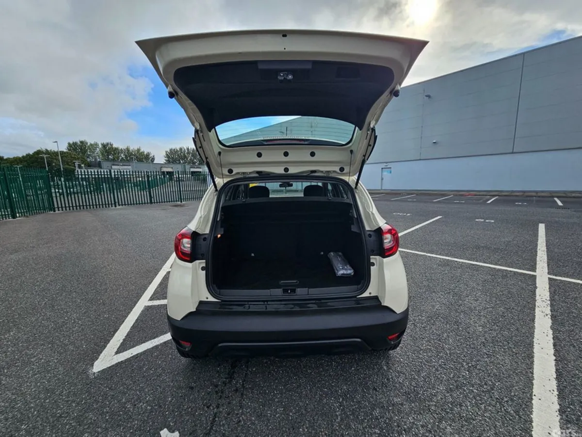 Renault Captur Hatchback, Diesel, 2018, Brown