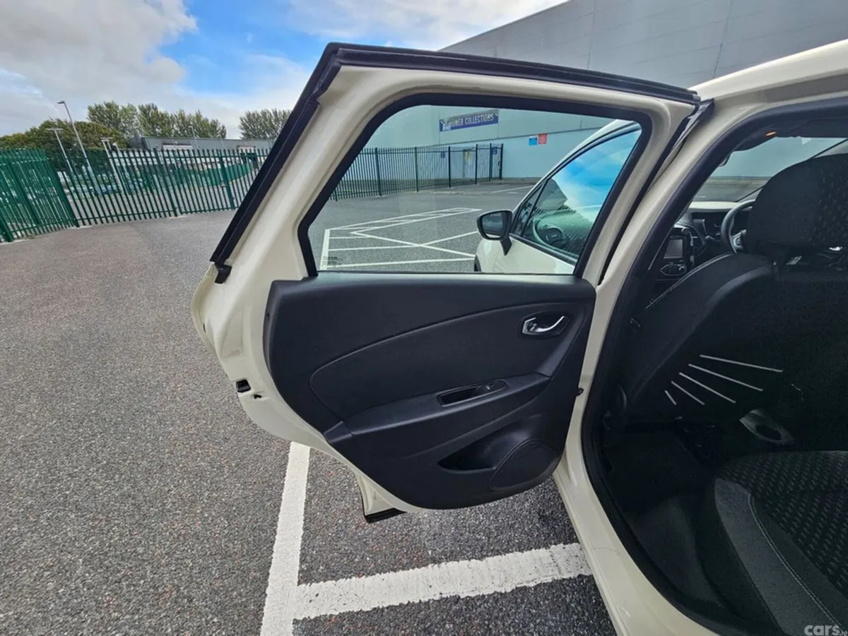 Renault Captur Hatchback, Diesel, 2018, Brown