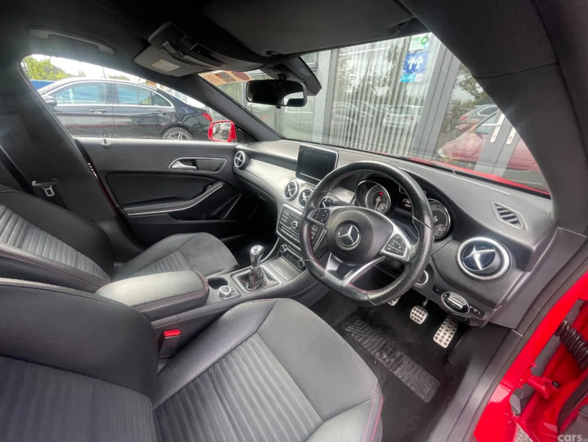 Mercedes-Benz CLA Saloon, Petrol, 2015, Red