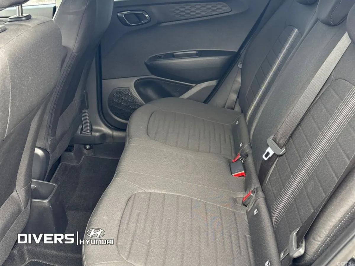 Hyundai i10 Hatchback, Petrol, 2024, Black