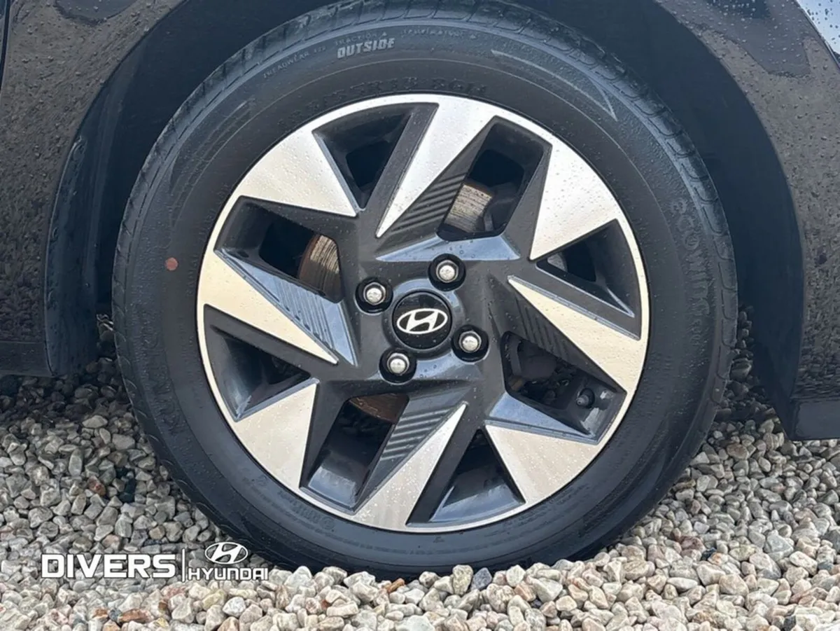 Hyundai i10 Hatchback, Petrol, 2024, Black