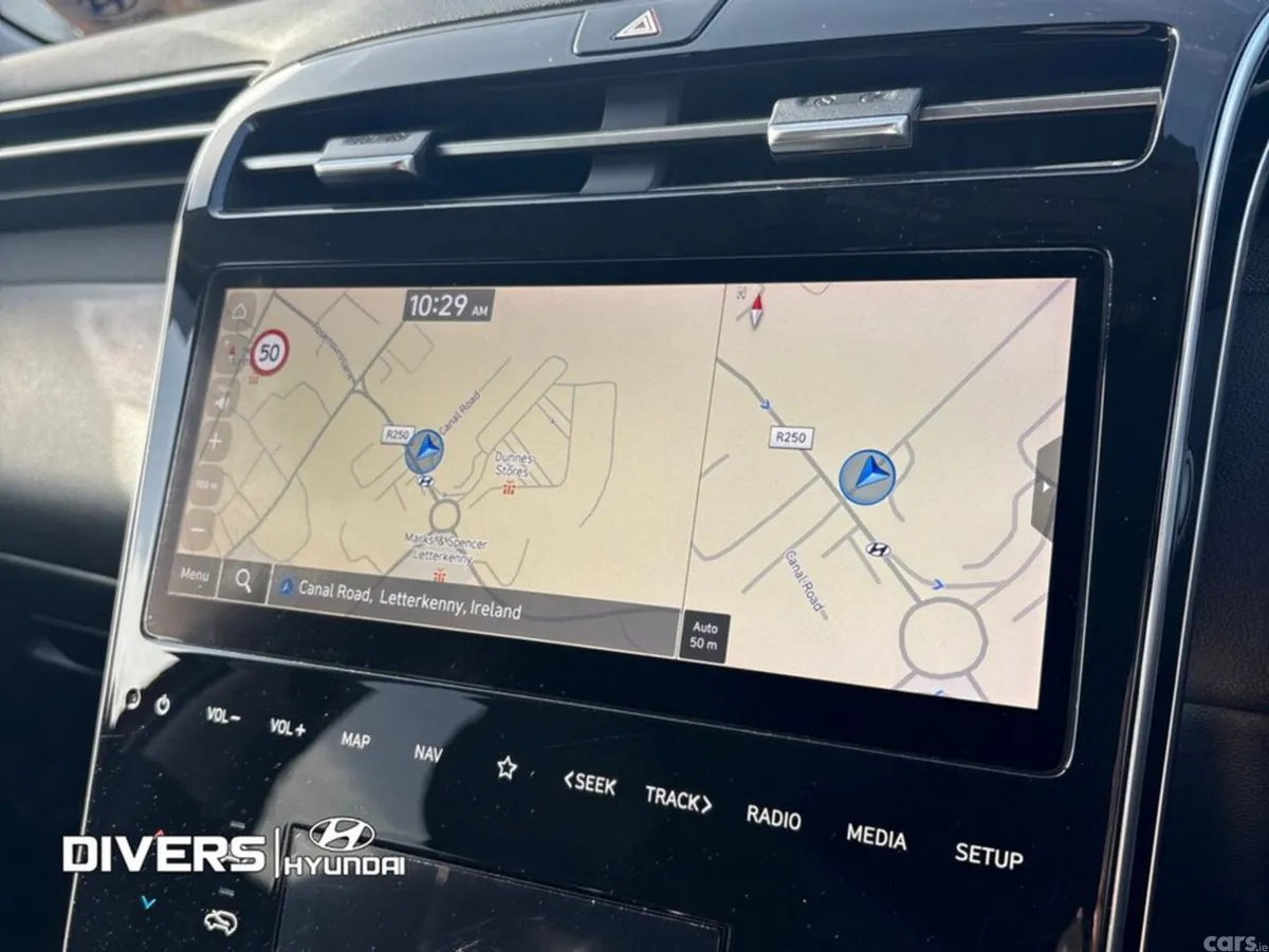 Hyundai Tucson MPV, Diesel, 2023, Red