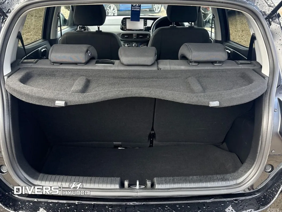 Hyundai i10 Hatchback, Petrol, 2024, Black