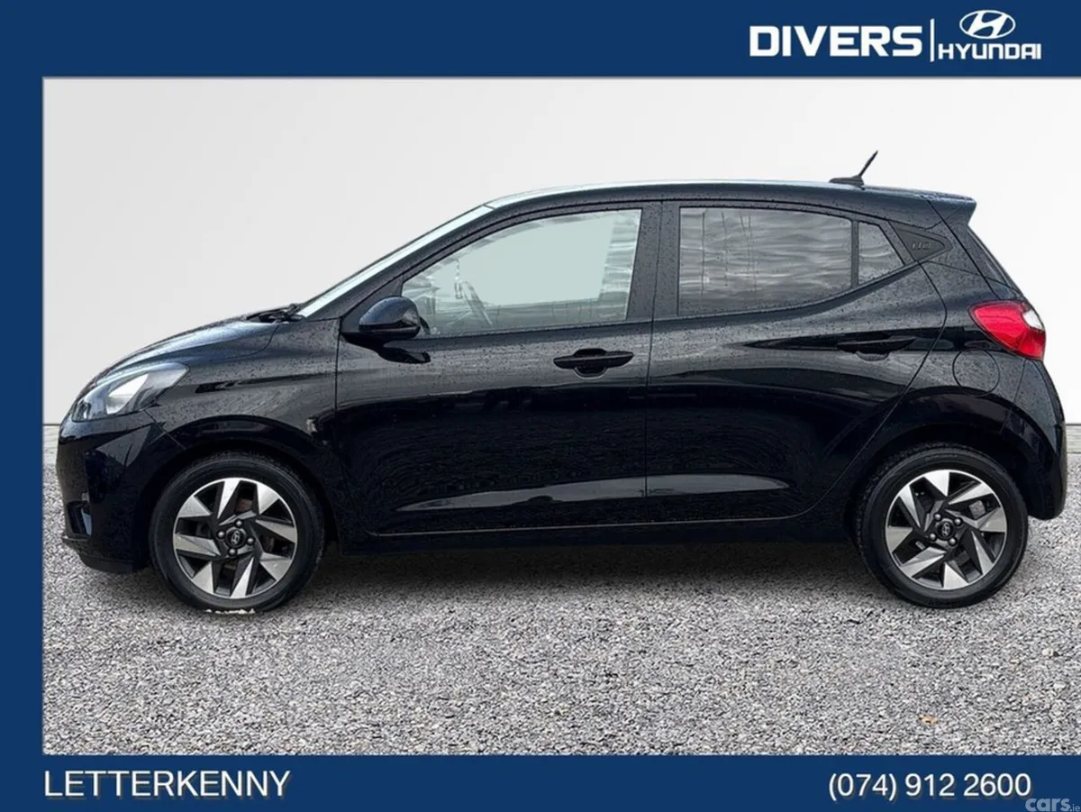 Hyundai i10 Hatchback, Petrol, 2024, Black