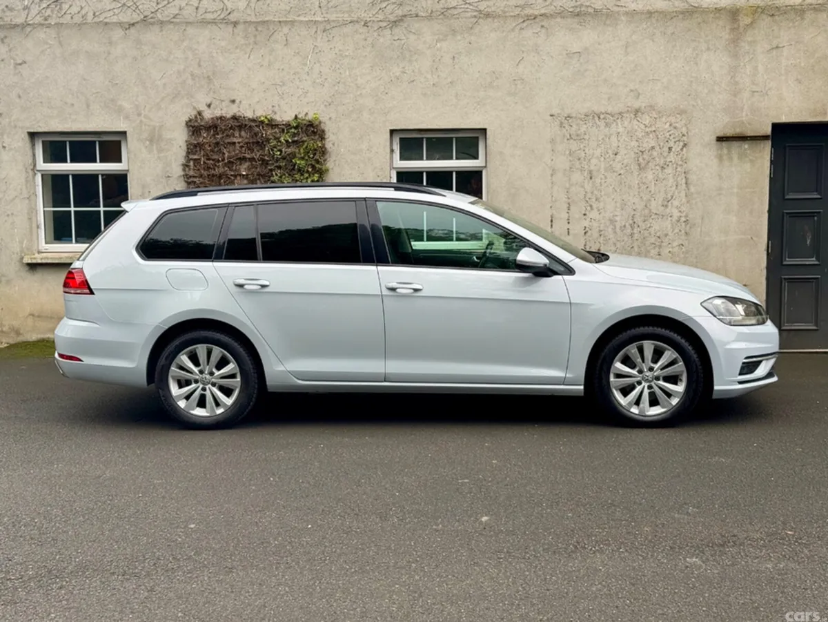 Volkswagen Golf Hatchback, Diesel, 2017, White