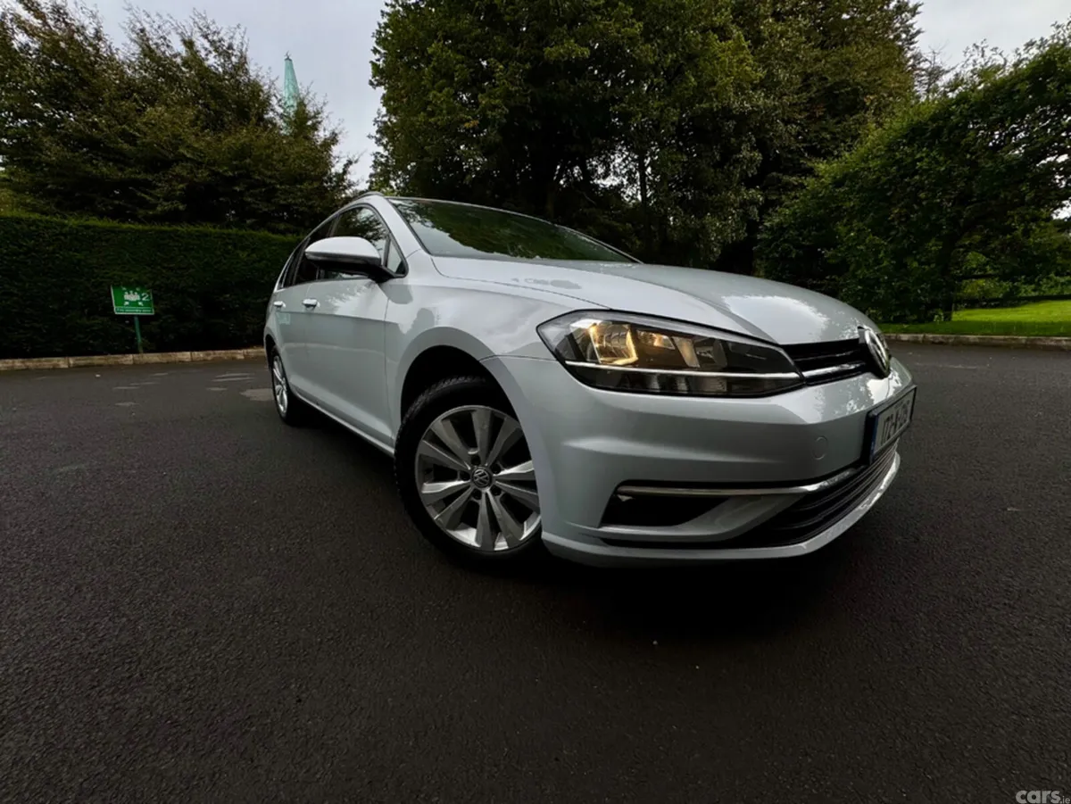 Volkswagen Golf Hatchback, Diesel, 2017, White