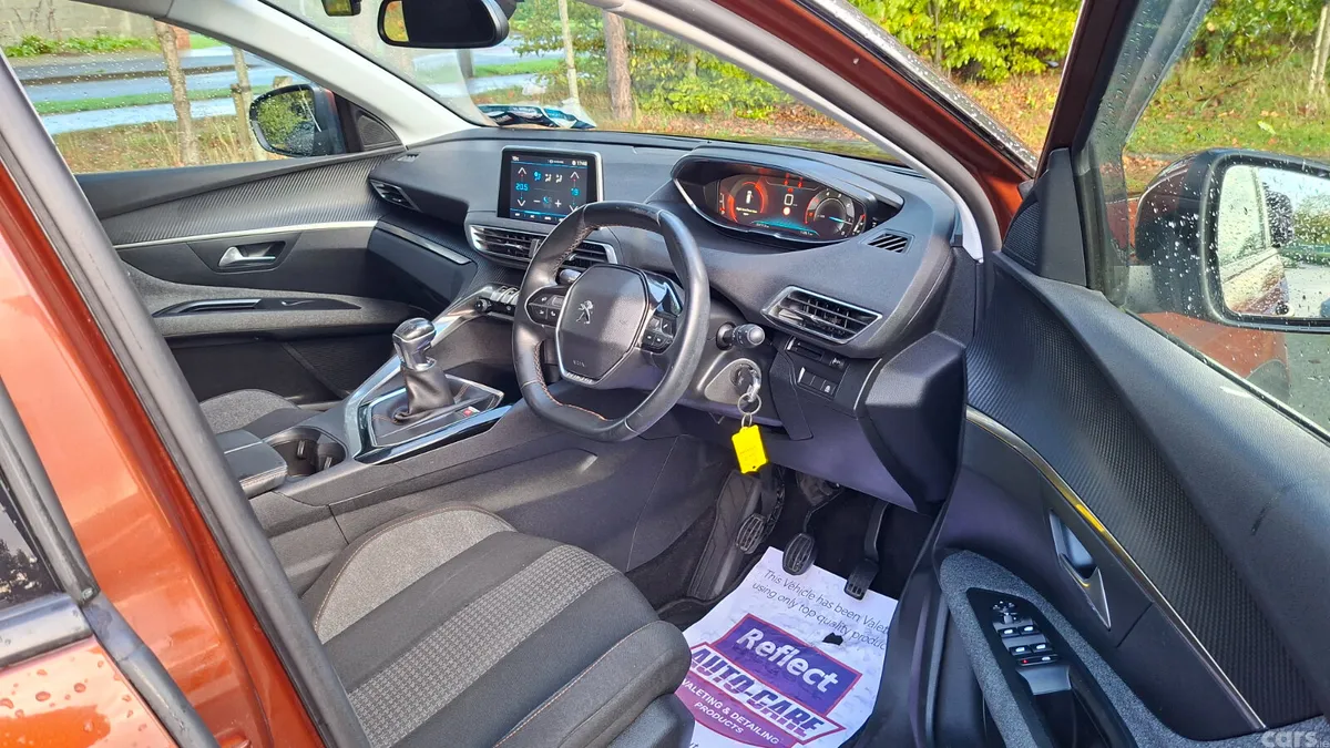 Peugeot 3008 SUV, Diesel, 2017, Brown